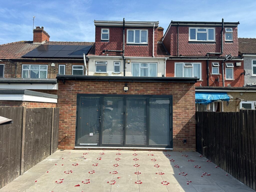 WhatsApp Image 2025-11-01 at 16.07.35 (1)